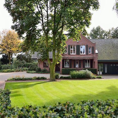 Große Ferienwohnung, auf Bauernhof mit Ponys und Pferden, ländlich und ruhig, Nähe Dümmer See Holdorf Exterior foto