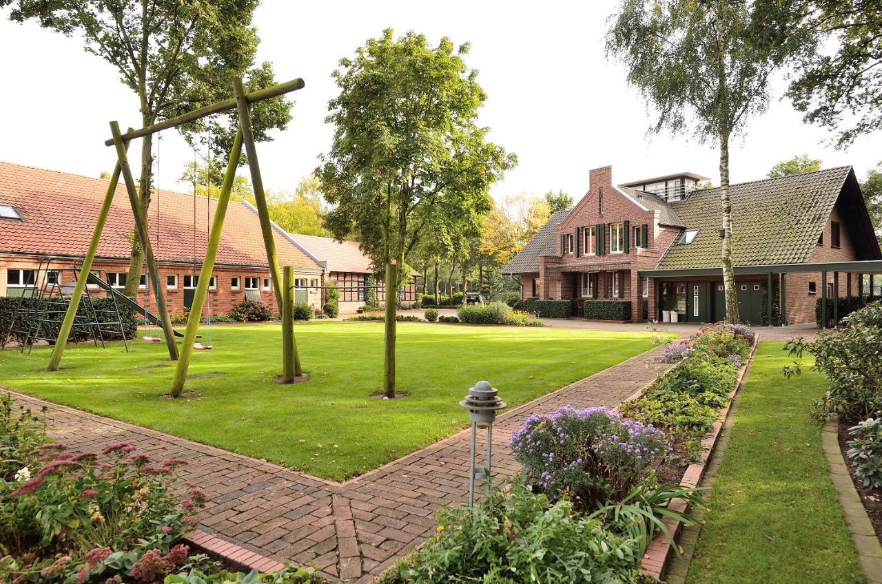 Große Ferienwohnung, auf Bauernhof mit Ponys und Pferden, ländlich und ruhig, Nähe Dümmer See Holdorf Exterior foto